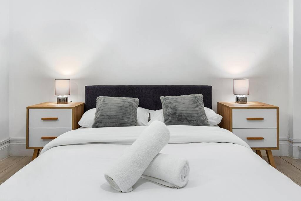 Holiday Home Near Kings Cross Sleep 12 Sp7 伦敦 外观 照片
