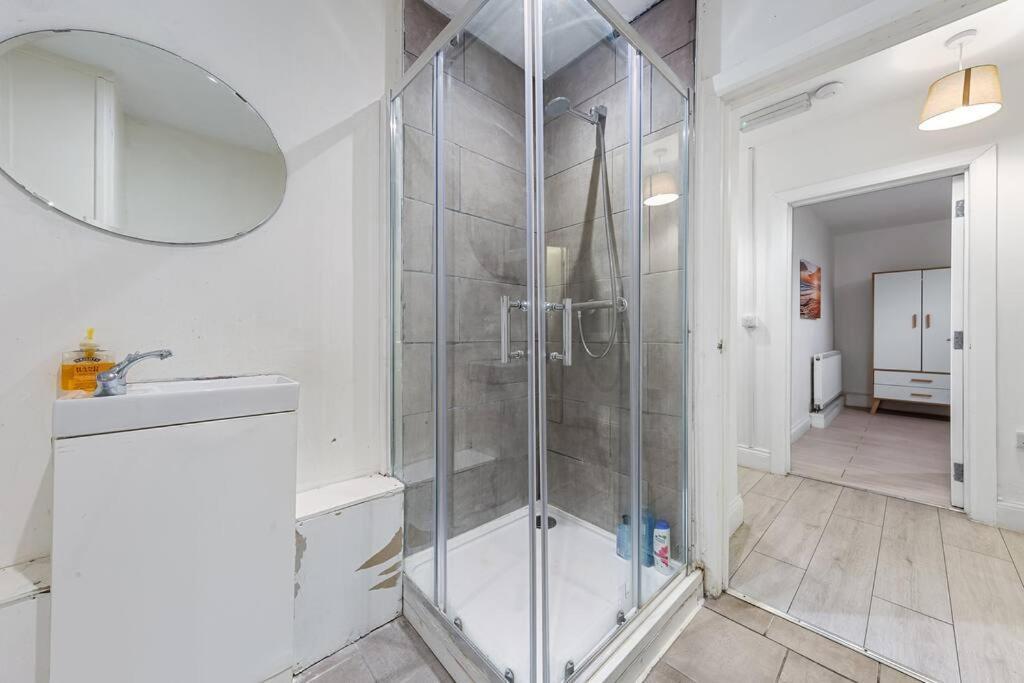 Holiday Home Near Kings Cross Sleep 12 Sp7 伦敦 外观 照片