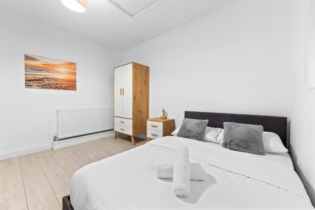 Holiday Home Near Kings Cross Sleep 12 Sp7 伦敦 外观 照片